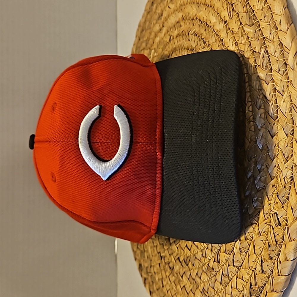MLB OC Sports | Men's Mesh Red Black Baseball Cap Cincinnati Red